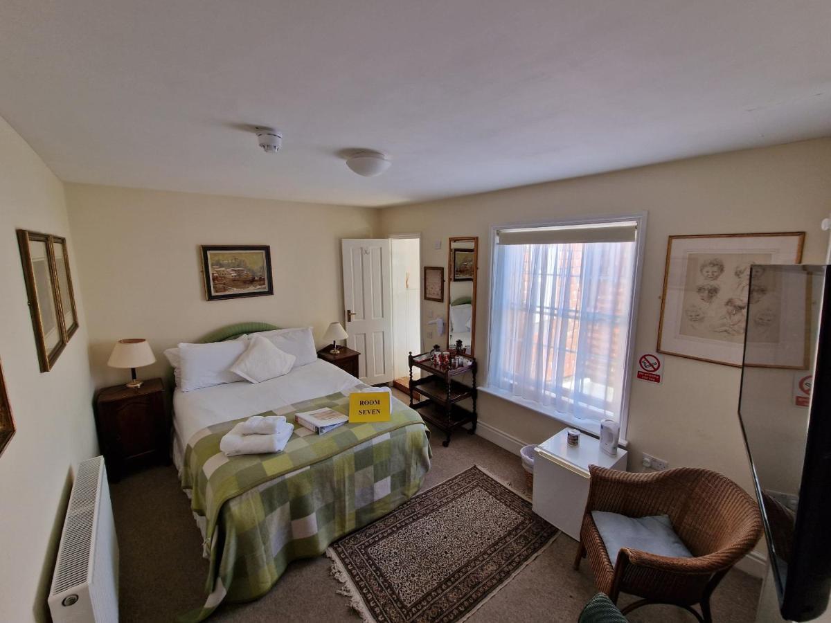 First Floor Double with Ensuite & Garden View,1593986246:JPEG